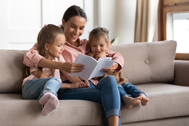 the-immense-benefits-of-reading-with-your-kids